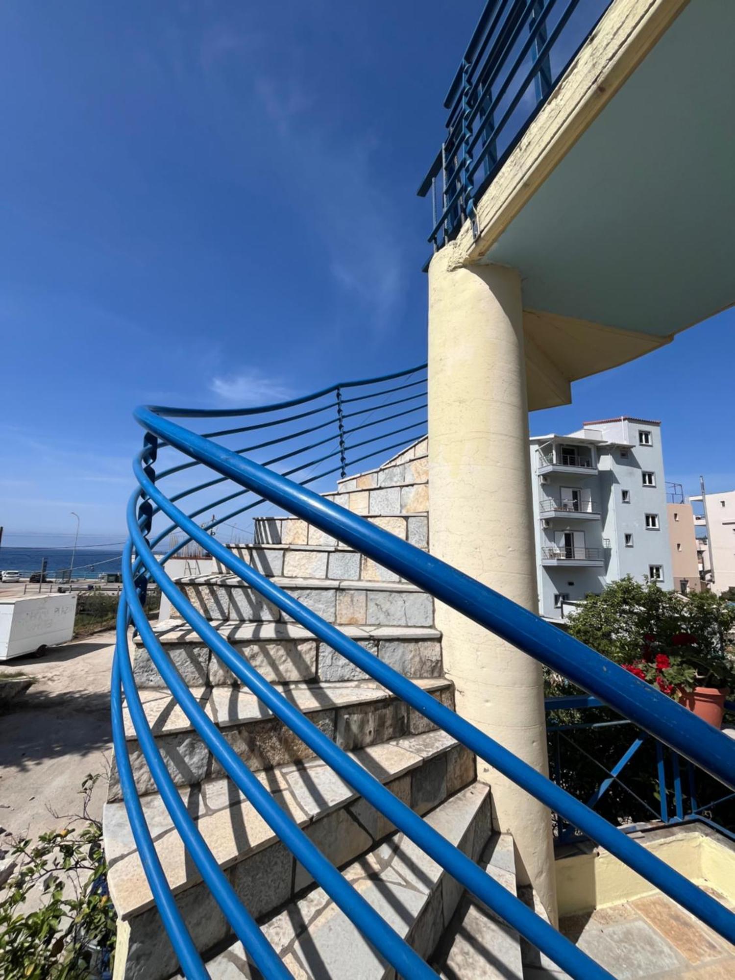 Hotel Portokali Himare Esterno foto