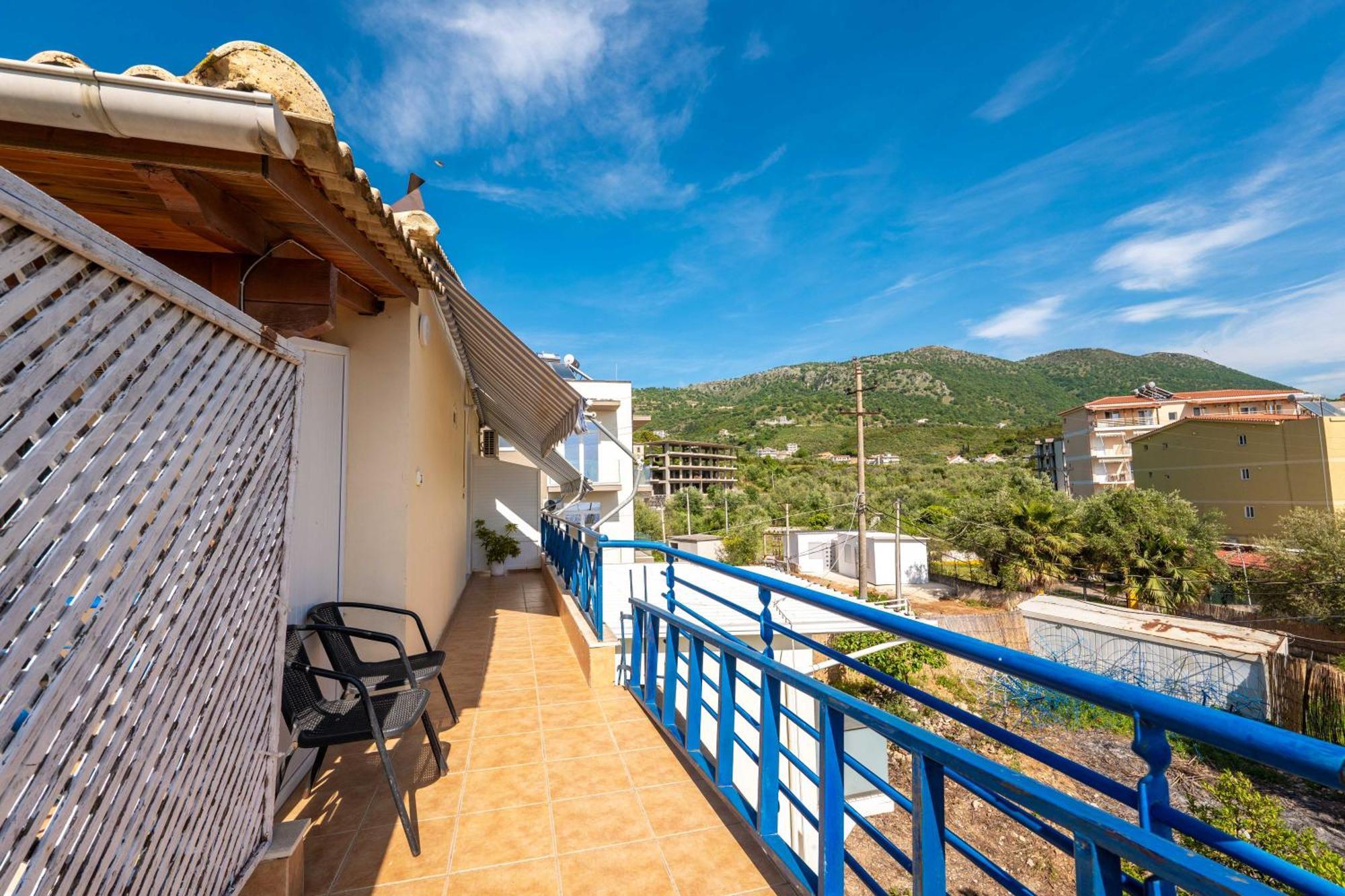Hotel Portokali Himare Esterno foto